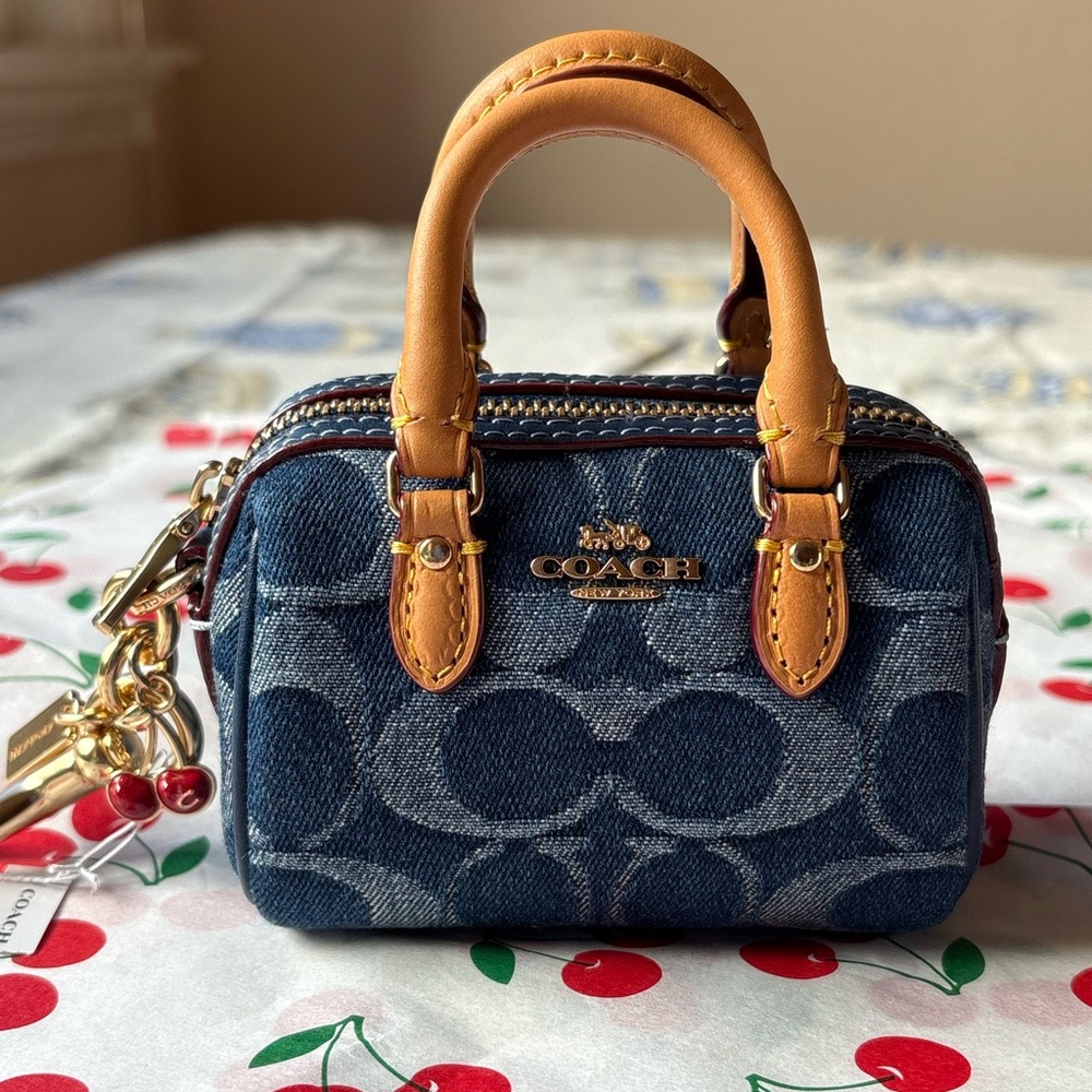 🍒 COACH MINI ROWAN  BAG CHARM IN SIGNATURE DENIM 🍒  NWT 🍒 - Picture 13 of 16
